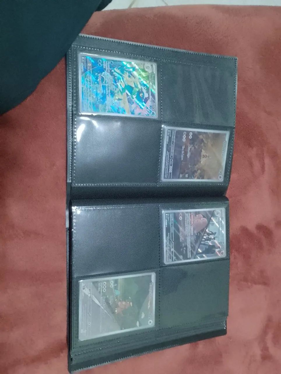 Fichário de pokémon com cartas raras - Foto 4