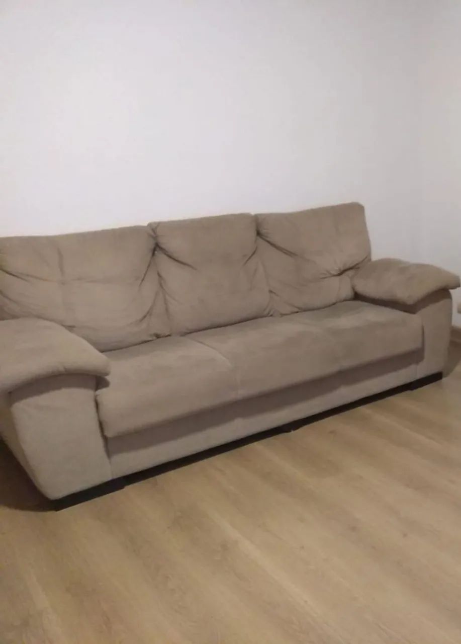 Sofa Marrom 03 lugares em Bom Estado de Conservação 