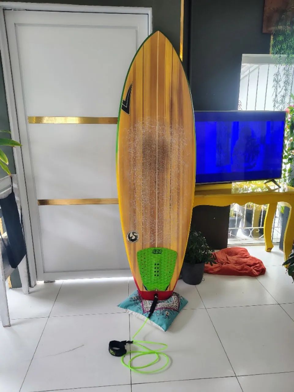 Prancha de Surf + Roupa de Borracha - Foto 5