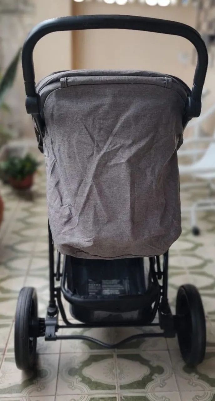 Carrinho e berço portátil para bebê. - Foto 5