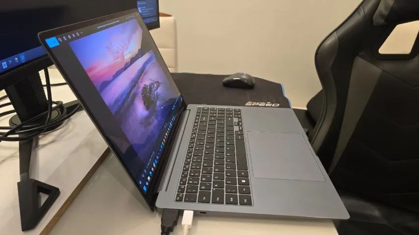 Galaxy Book4 Ultra I9 185H - RTX 4070 8GB - 32GB - 1 TB SSD - 16 pol touch - perfeito - Foto 4