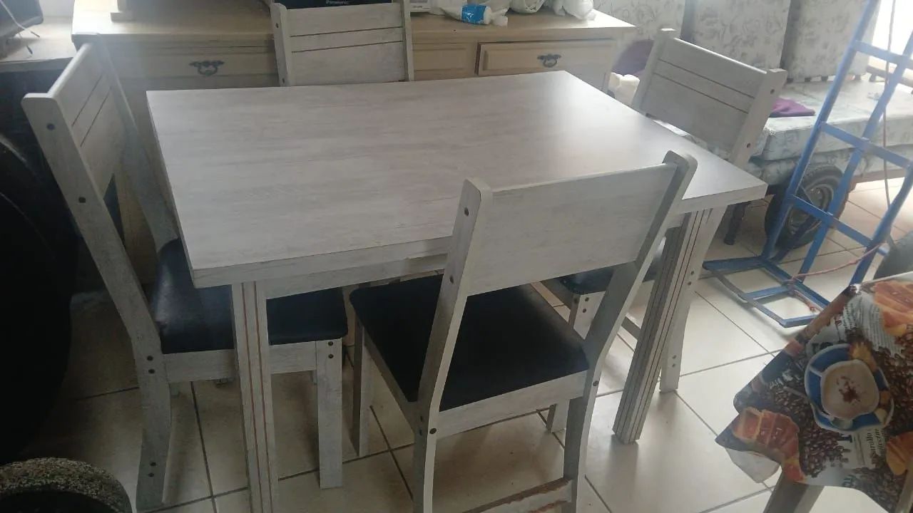 Mesa de 4 cadeiras  - Foto 2
