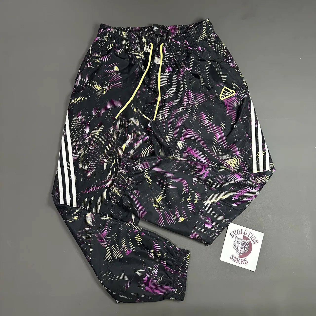 Conjunto Adidas Future Icons Hyperpulse - Foto 3