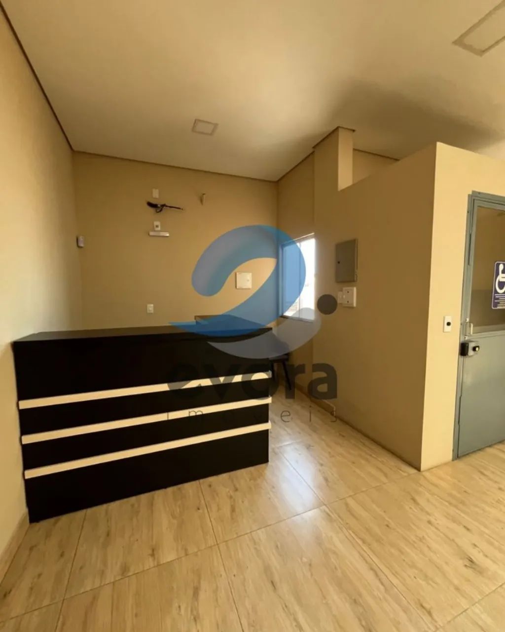 EVORA VENDE PRÉDIO COMERCIAL  - Foto 4