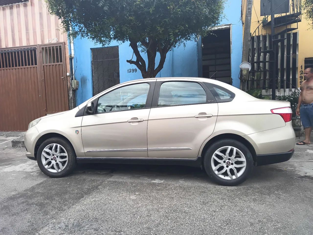 Fiat Grand Siena Grand Siena ESSENCE 1.6 Flex 16V 2015