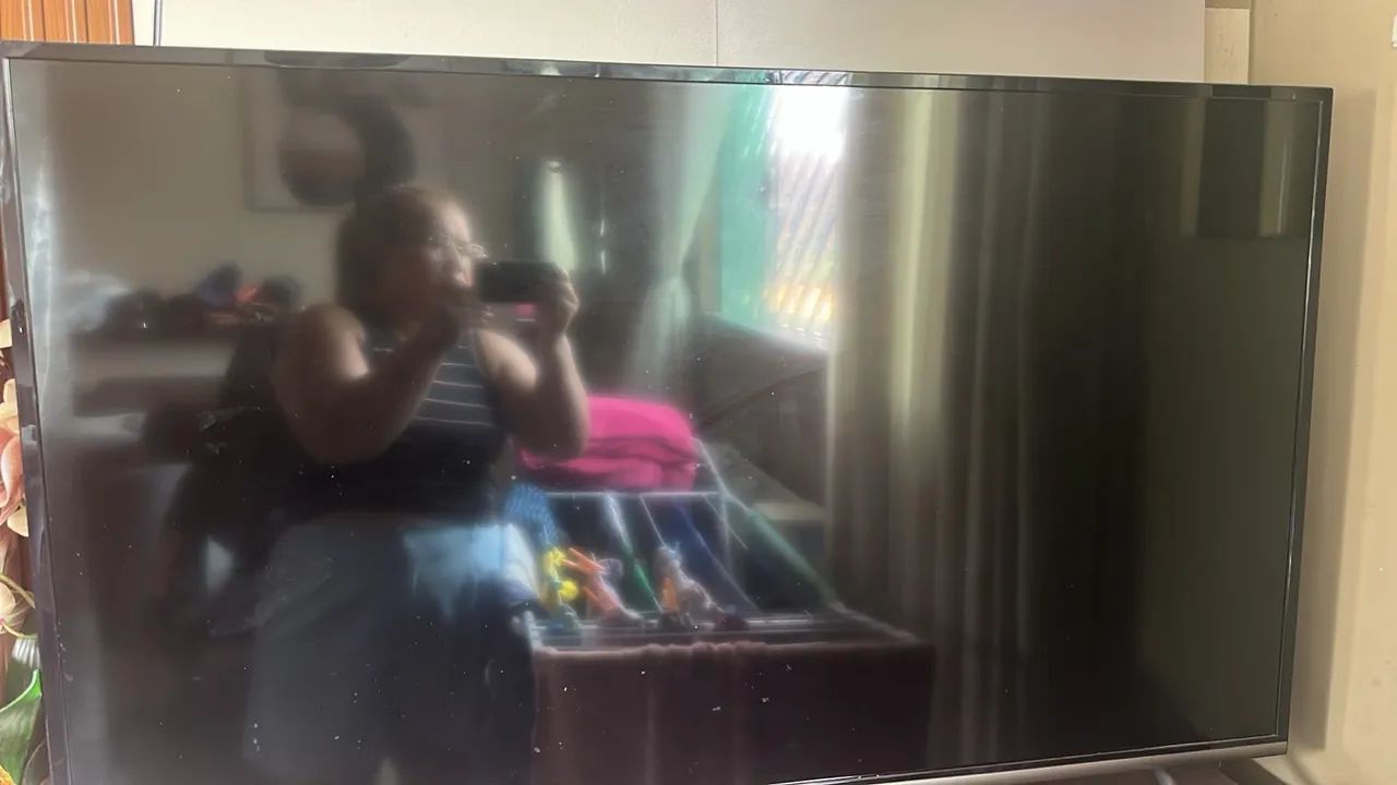 Vendo está tv semp. De 50 pelegadas  - Foto 2