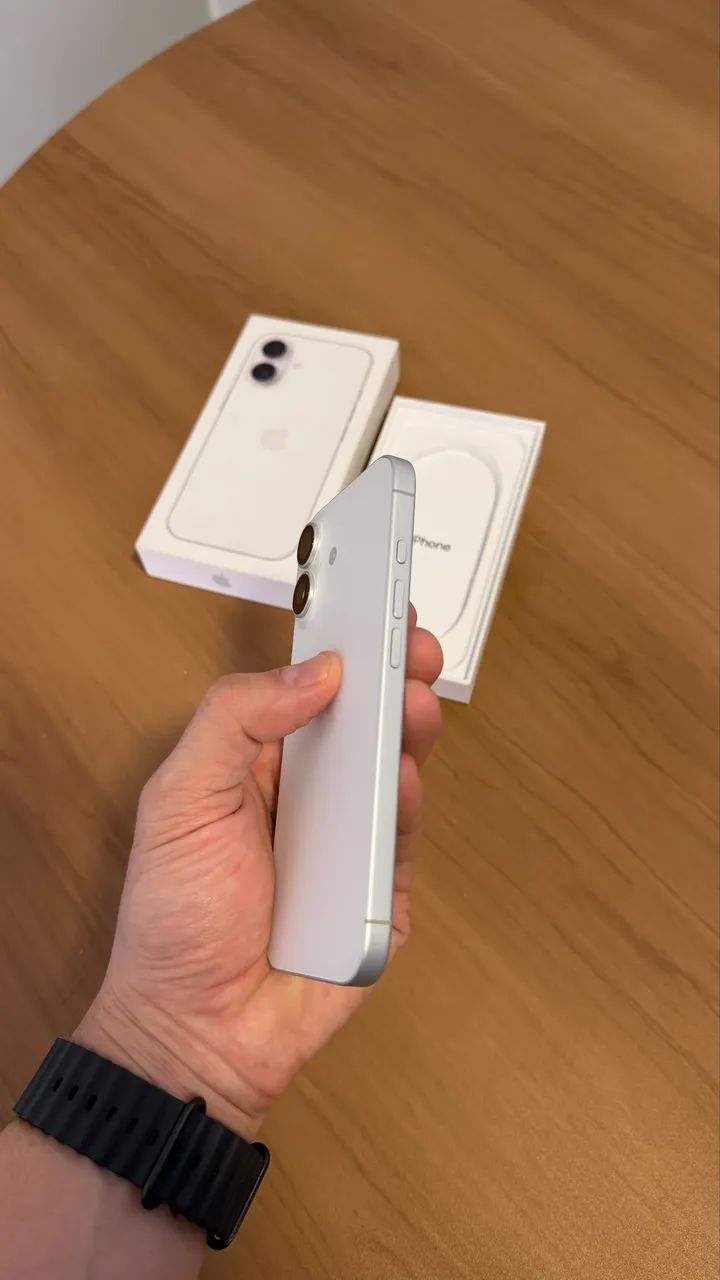 iPhone 17 White 256GB, Seminovo impecável, com Garantia Apple até