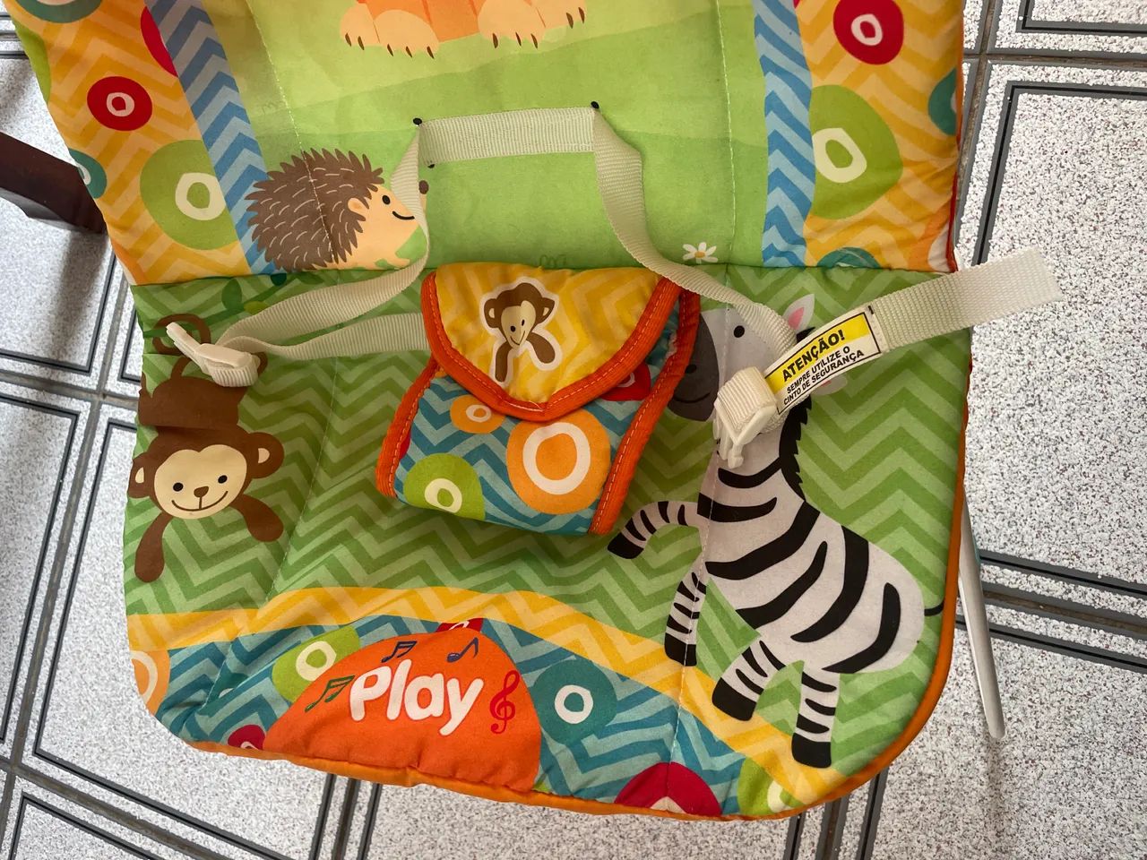 Cadeirinha de descanso musical bebê safari unissex - Foto 2