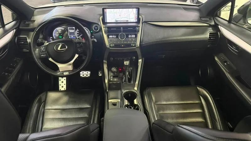 Lexus NX-300 H F-sport 2.5 16V Aut., foto 13 de 19