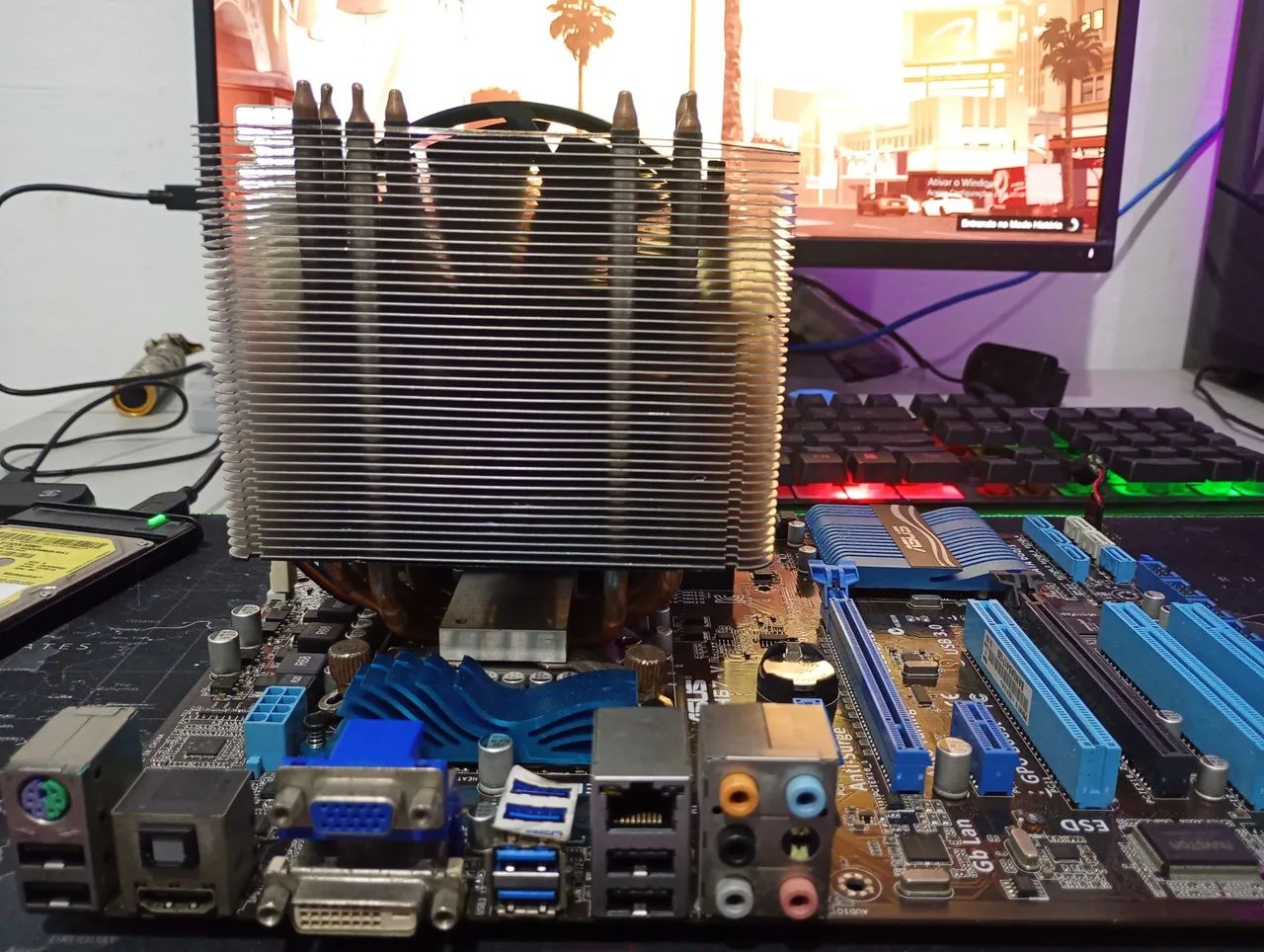 Kit Xeon E3-1230 v2 + 28GB RAM + ASUS P8H67-V (SEM HD e SEM placa de vídeo) - Foto 4