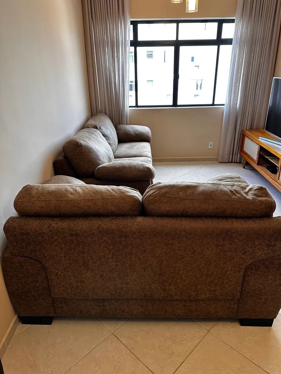 Conjunto de Sofás Luxo Suede - Foto 3
