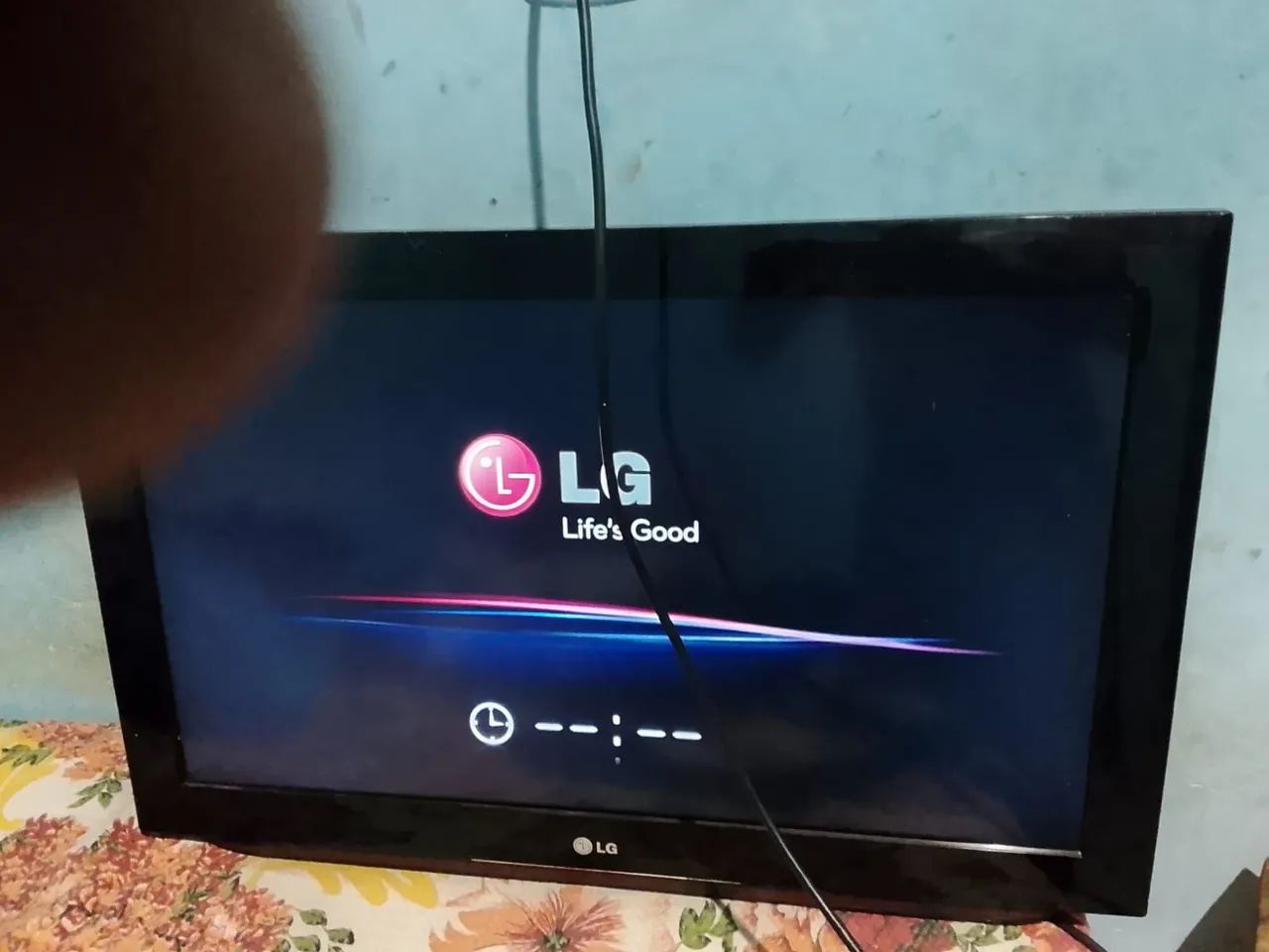 Vendo TV em bom estado. - Foto 2