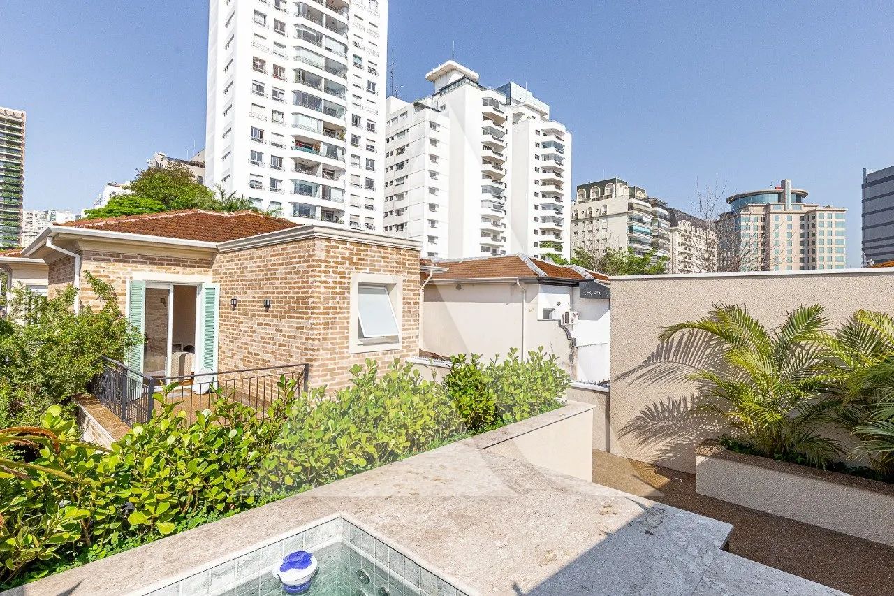 Casa reformada em Vila Nova Conceição.