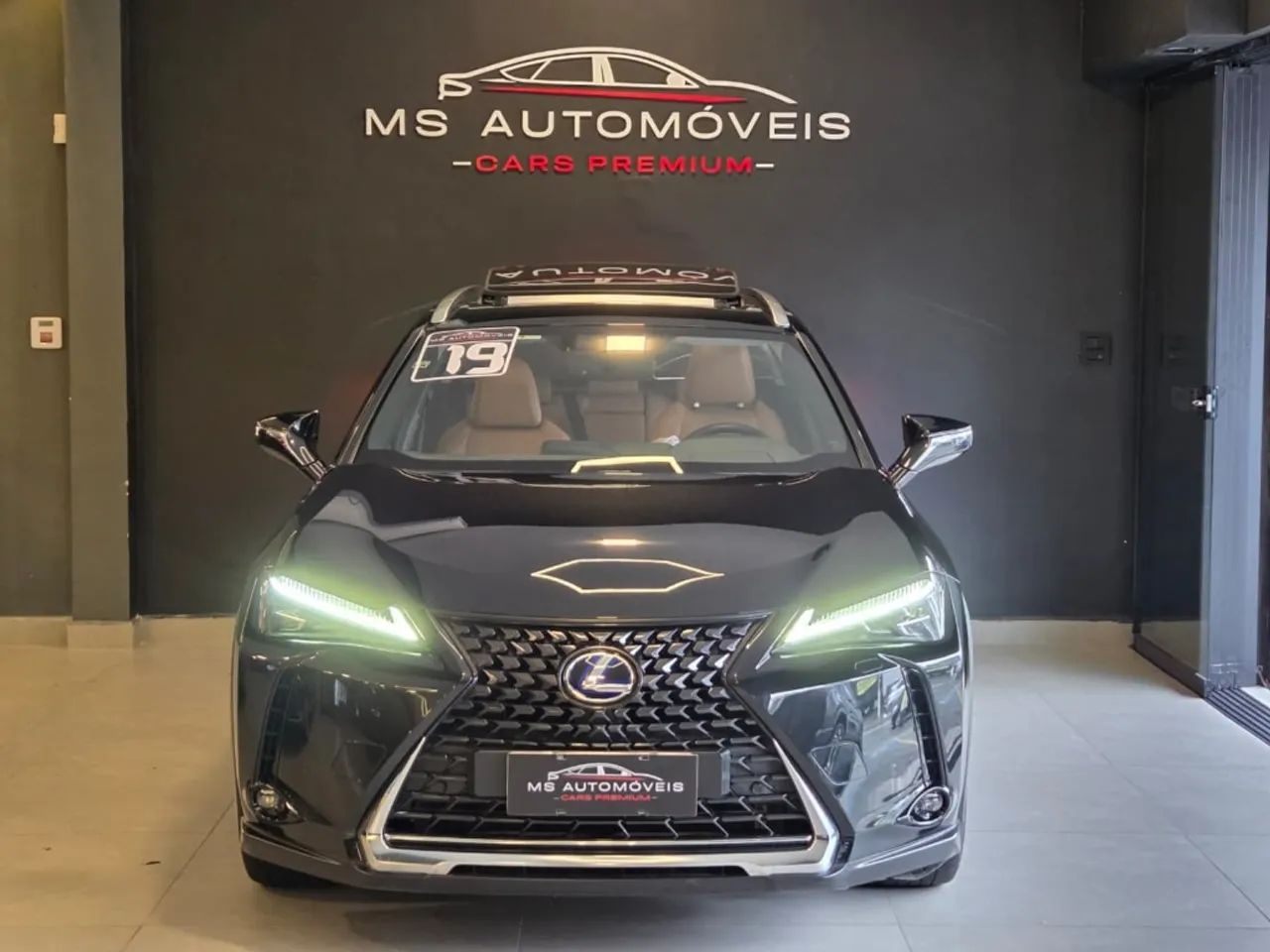 Lexus UX-250h Luxury 2.0 16V Aut.(hybrid), foto 2 de 20