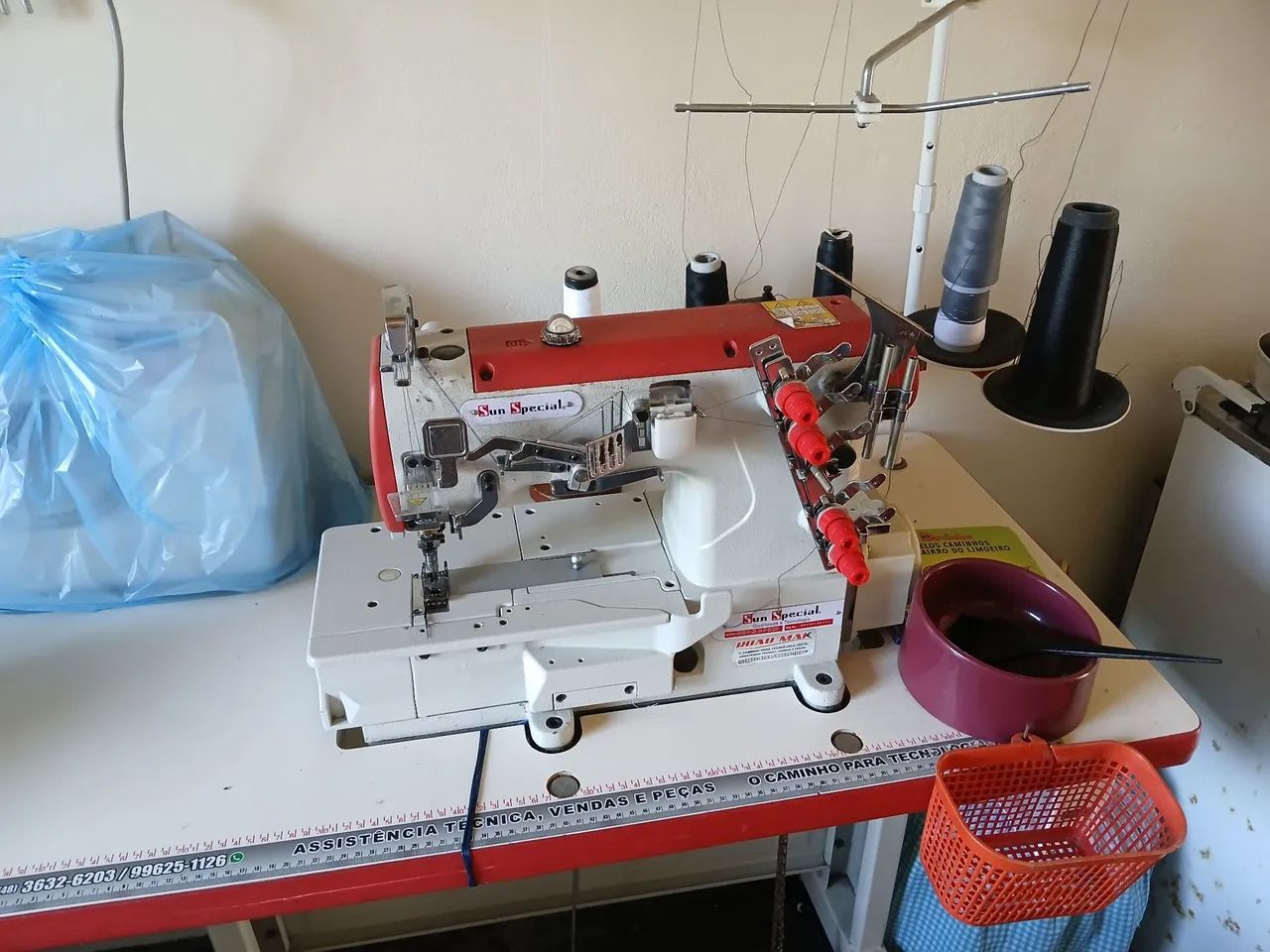 Vendo galoneira industrial e overlok  - Foto 2
