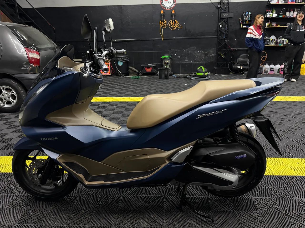 PCX 2024 DLX - Foto 5