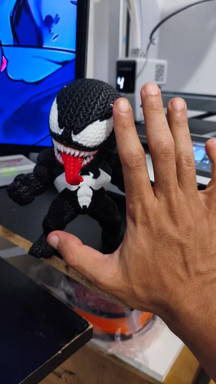 Venom Marvel boneco 3d 18cm - Foto 4