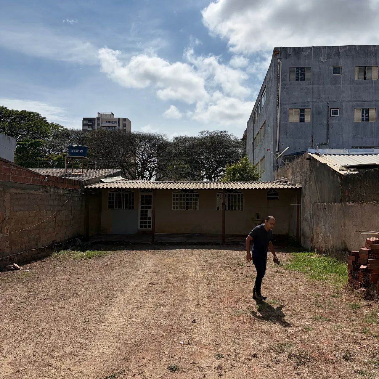 Alugo Casa Próximo Centro de Ceilândia  - Foto 2
