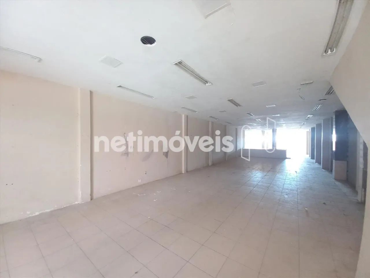 Loja com Área Total de Aproximadamente 470 m²; para Aluguel na Liberdade - Foto 5