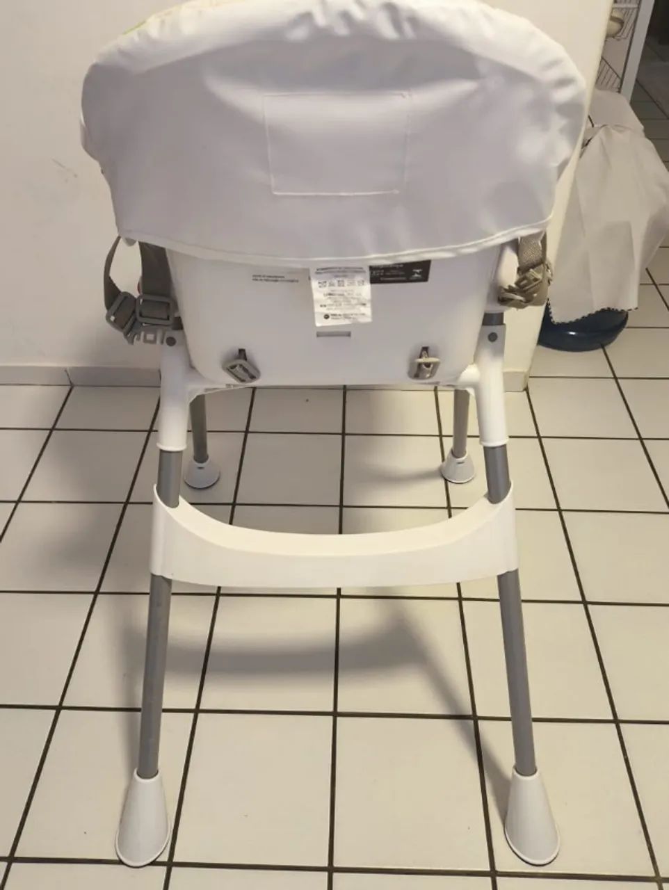 Cadeirinha para refeição com pé elevado - Foto 3
