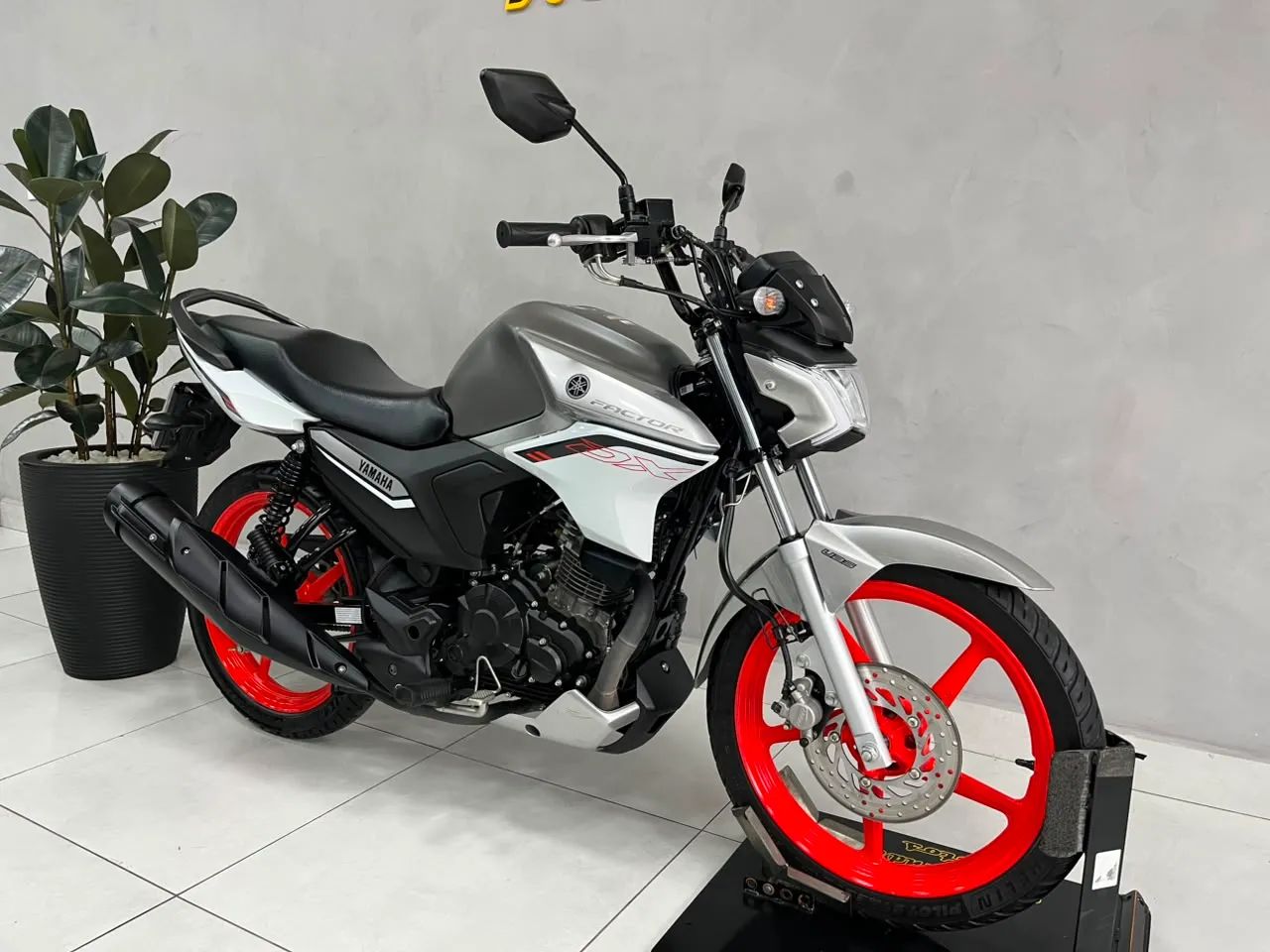 Yamaha YBR 150 FACTOR DX FLEX - Foto 4
