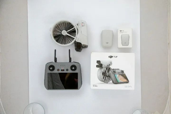 Drone DJI FLip com controle com Tela - Foto 3