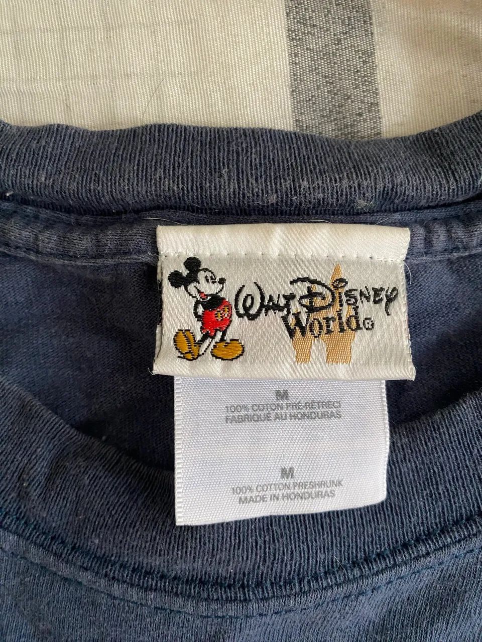 Camiseta Vintage Disney - Foto 3