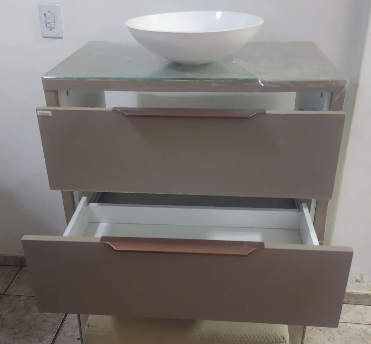 Bancada p/ banheiro c/ cuba R$ 200 - Foto 2