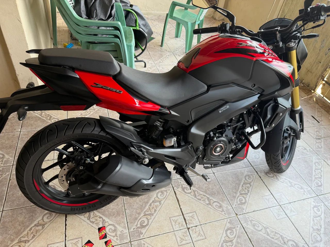 Dominar 250 Bajaj  - Foto 2