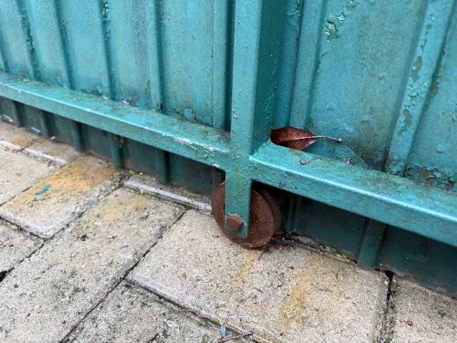 Vendo portão de ferro galvanizado