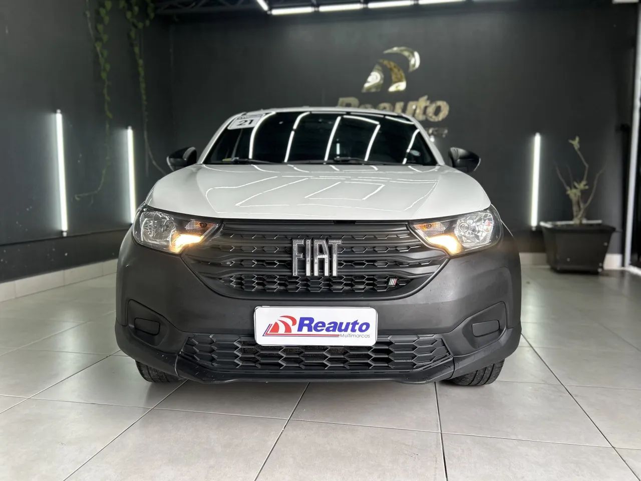 Fiat Strada Endurance 1.4 Flex 8V C 2021 - Foto 2
