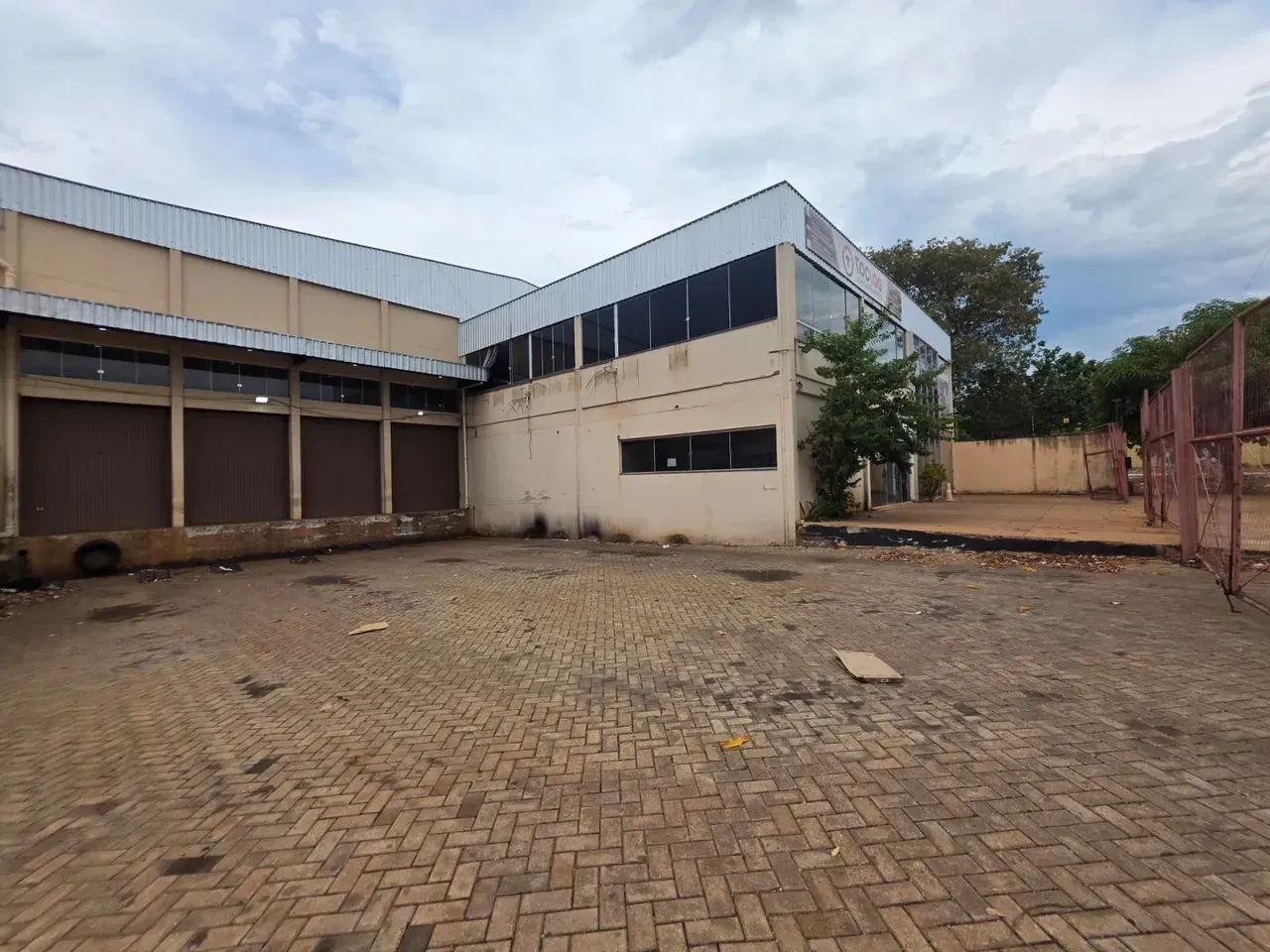 Galpão - 1.522,44 m² - Plano Diretor Sul