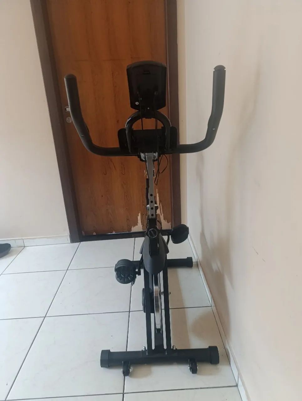 Bicicleta de academia  - Foto 4