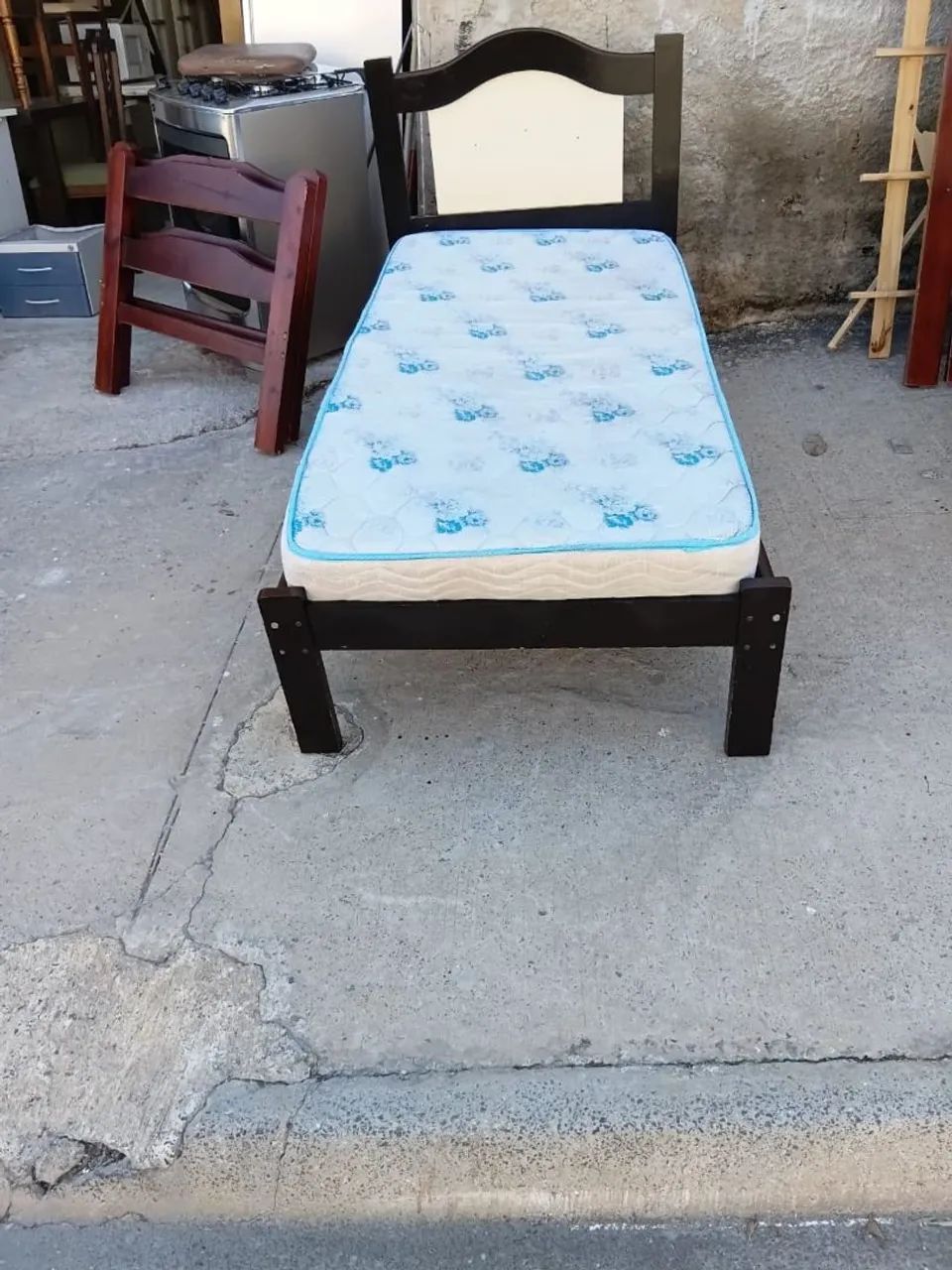 Cama com Colchão - Aceito Oferta 