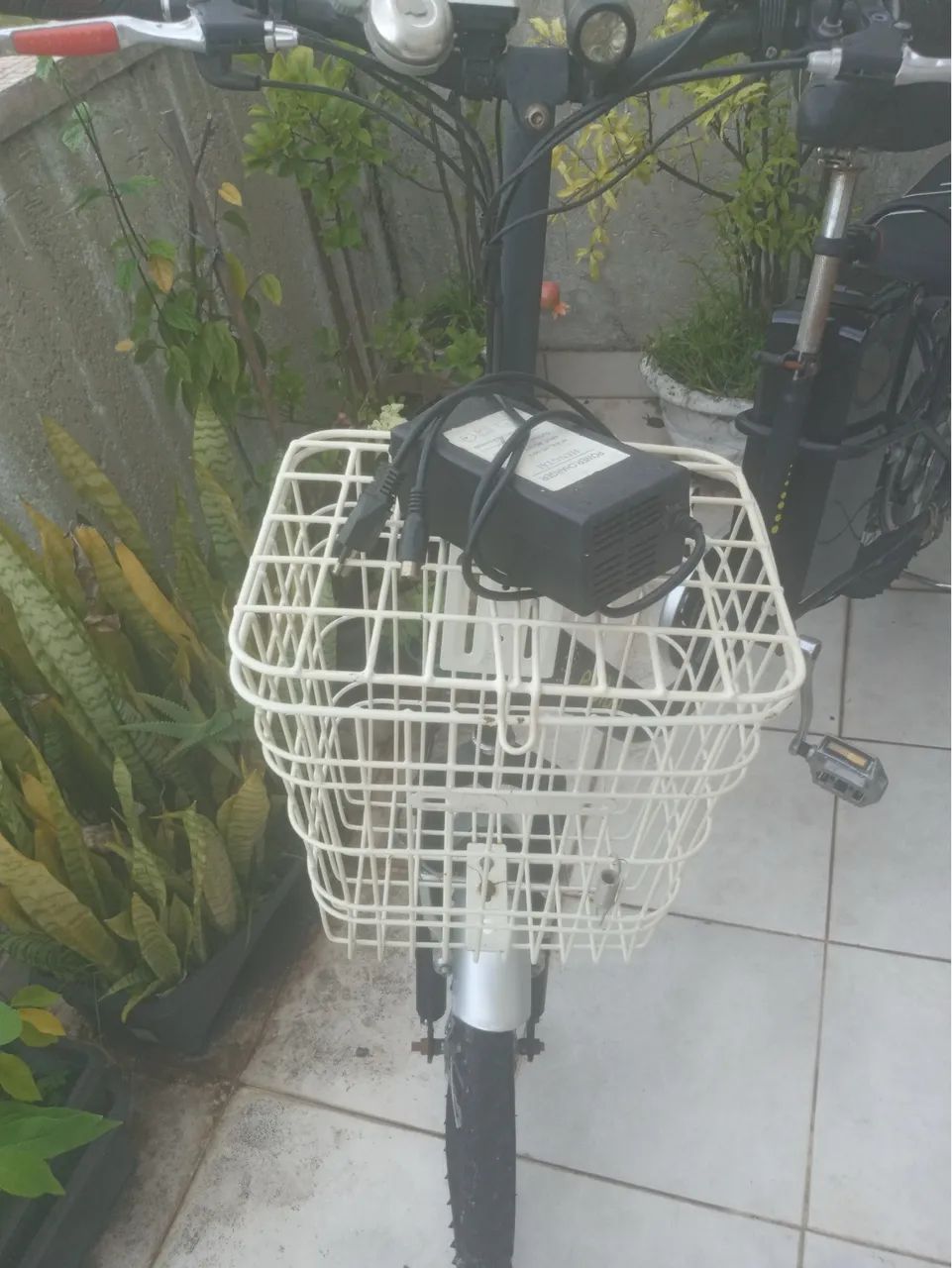 VENDO BICICLETA ELÉTRICA USADA 
