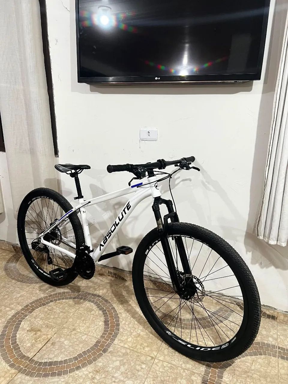 Vendo bicicleta aro 29 absolut  - Foto 4