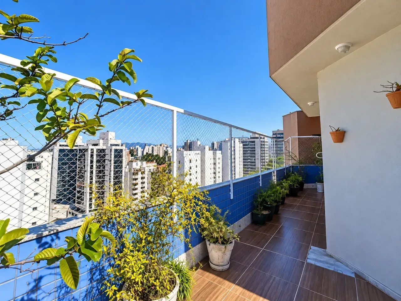 Duplex para venda possui 331 metros quadrados com 4 quartos em Centro - Florianópolis - SC - Foto 4