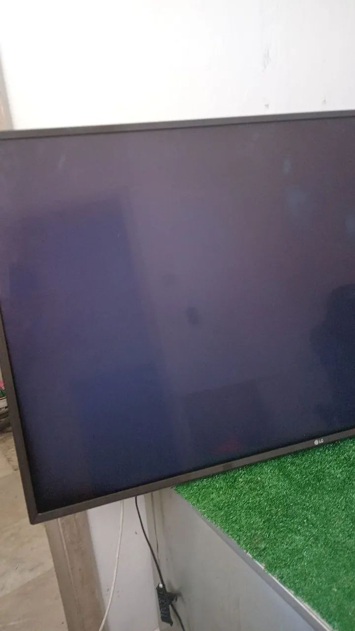 TV LG 49UK6310.PSE com defeito sem imagem com áudio  - Foto 3