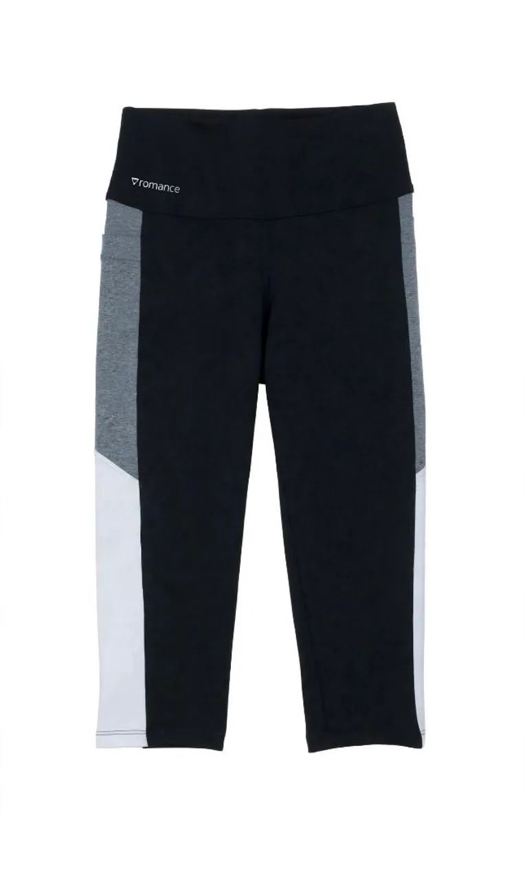 Calça corsário com bolsos 