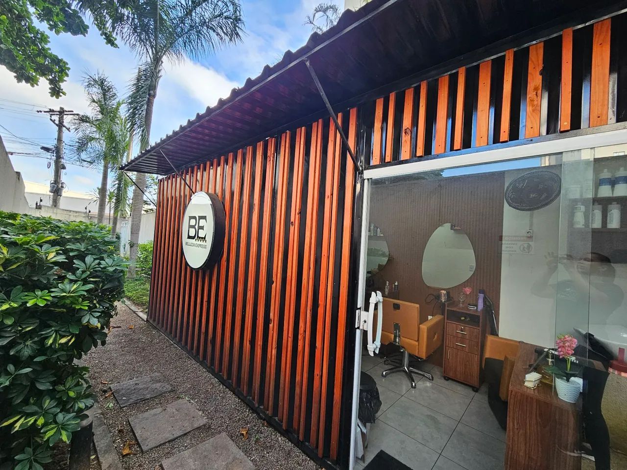 Container 6m com rebaixamento gesso e porta vidro - Foto 4