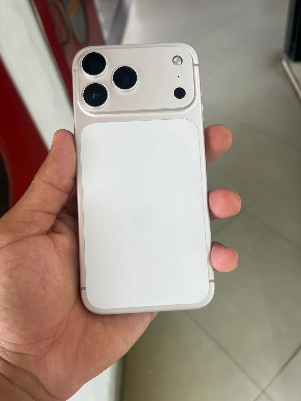 iPhone 14 Pro max 128 GB sabor 17 pro max R$2.950