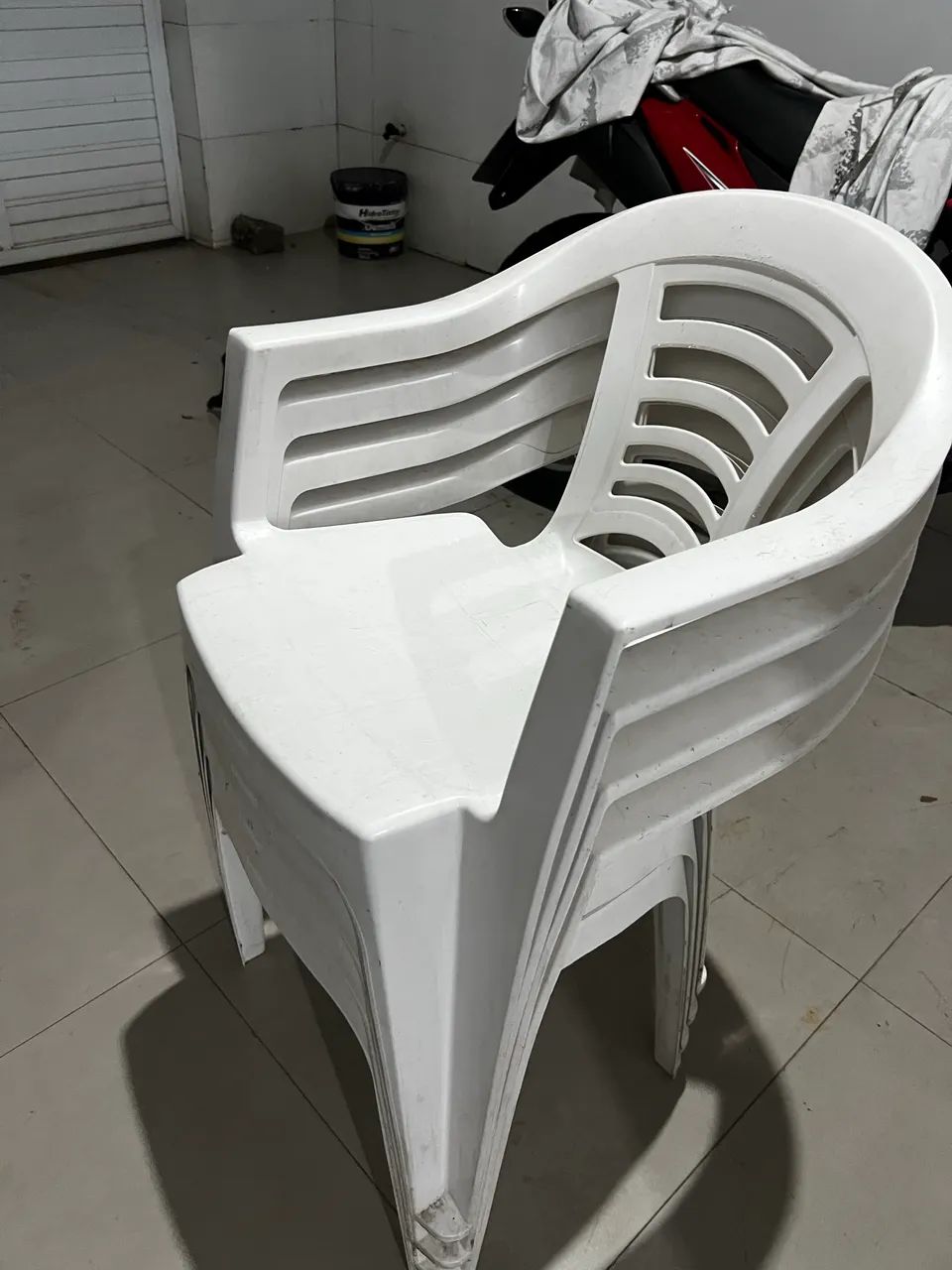 Cadeira de plástico  - Foto 2