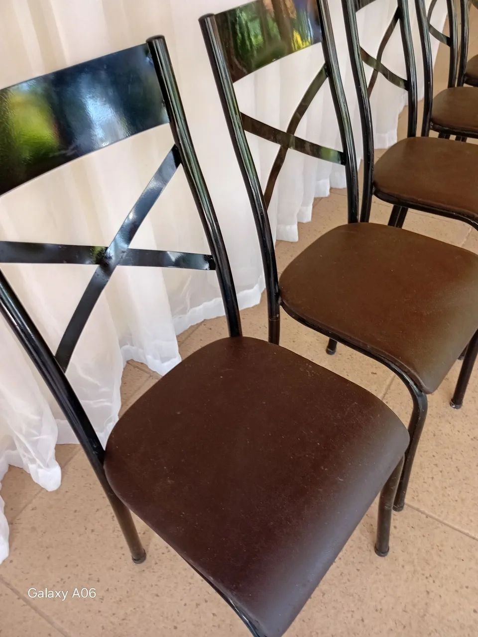 2 Cadeiras de ferro estofadas  - Foto 4