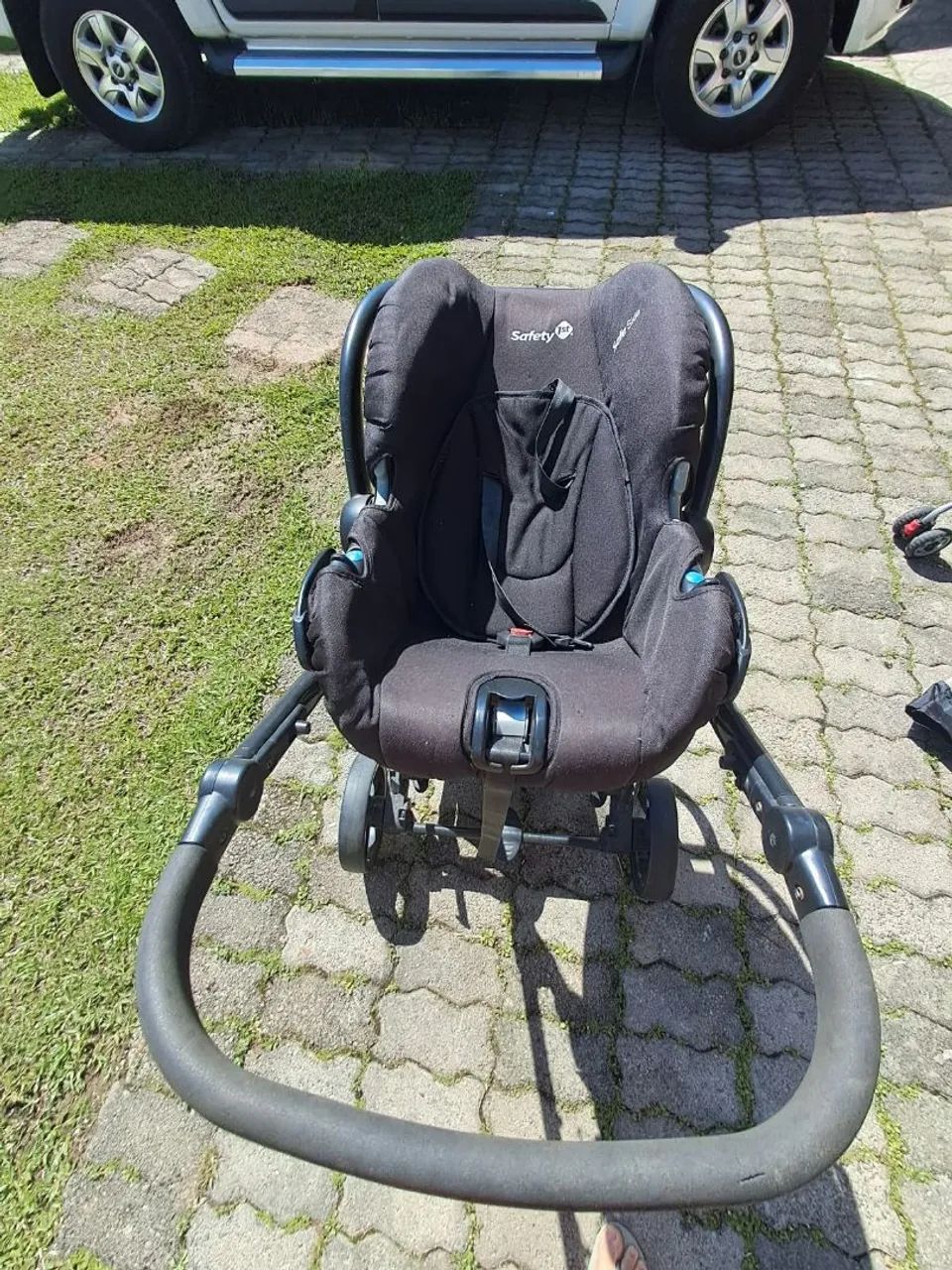 Carrinho bebê Safety, com Moisés e bebê conforto - Foto 2
