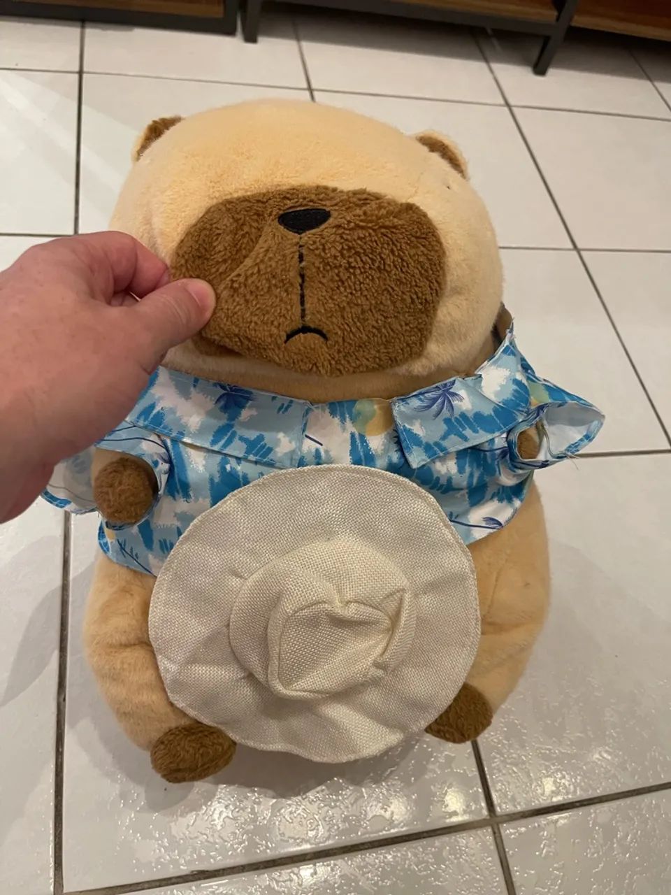 Capivara de pelúcia 