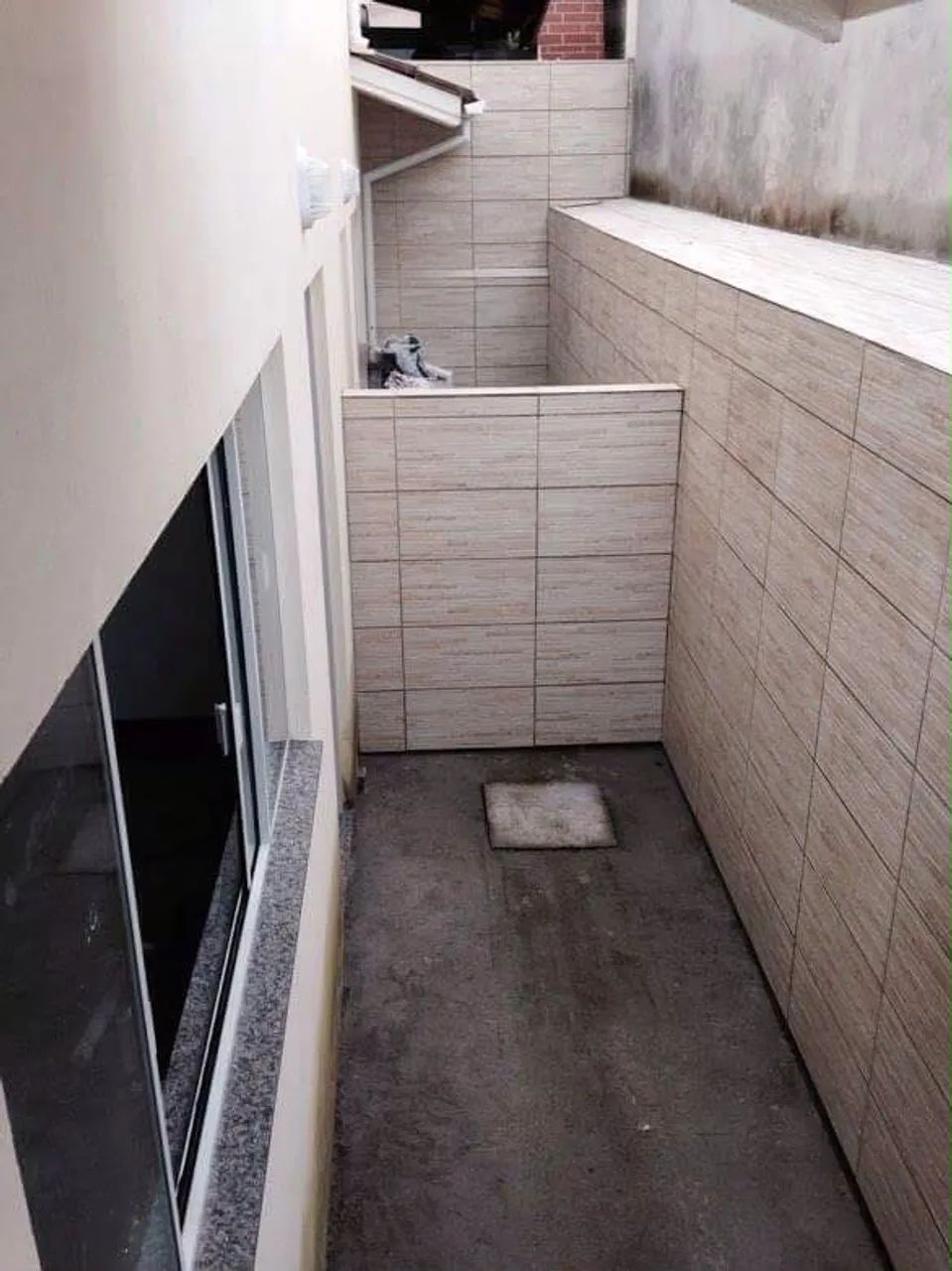 Alugo sobrado Geminado Sem mobília de 2 quartos em Fourquilhas  - Foto 5