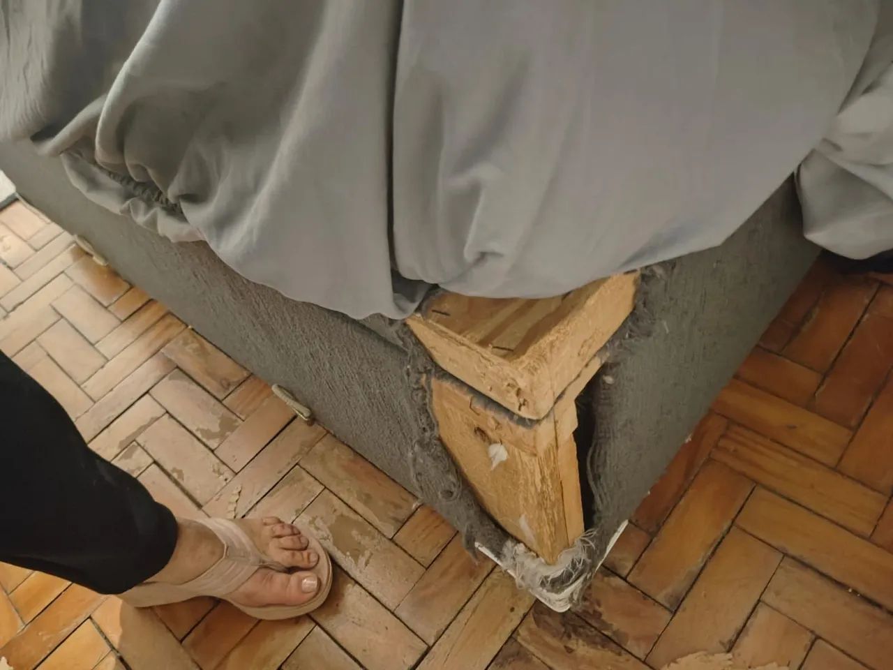 Cama Box/ Baú Viúvo com Colchão  - Foto 4
