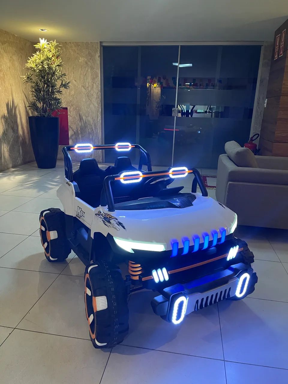 Jeep eletrico infantil 4x4