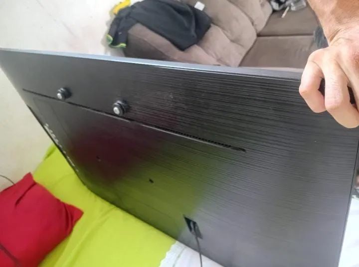 VENDO UMA TELEVISÃO DE 43 POLEGADAS SMART NOVA  - Foto 4