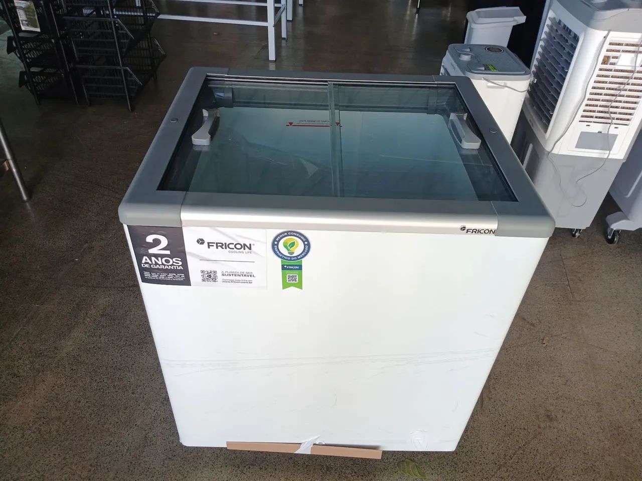 Freezer Horizontal Fricon 216 Litros com Led